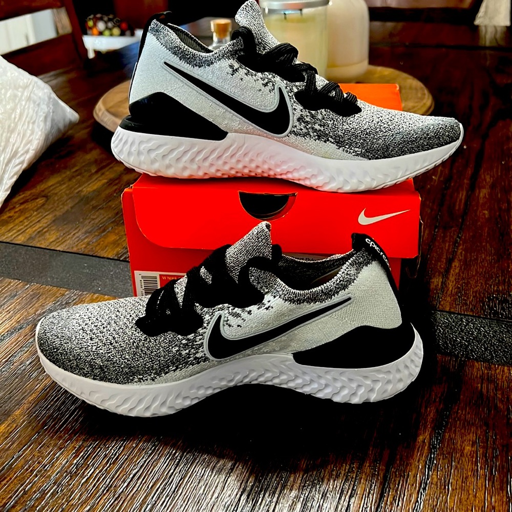 Nike Epic React Flynit 2 with NBA emblem. SoeciL edition. Never worn